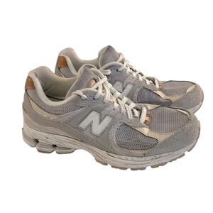 New Balance Men's 2002R Concrete Grey Athletic Workout Running Shoes Size 7
